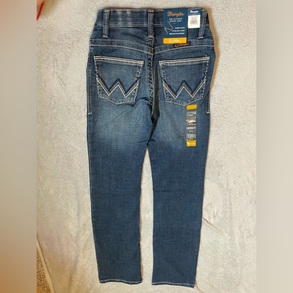 NWT wrangler riding jeans - Picture 4 of 4